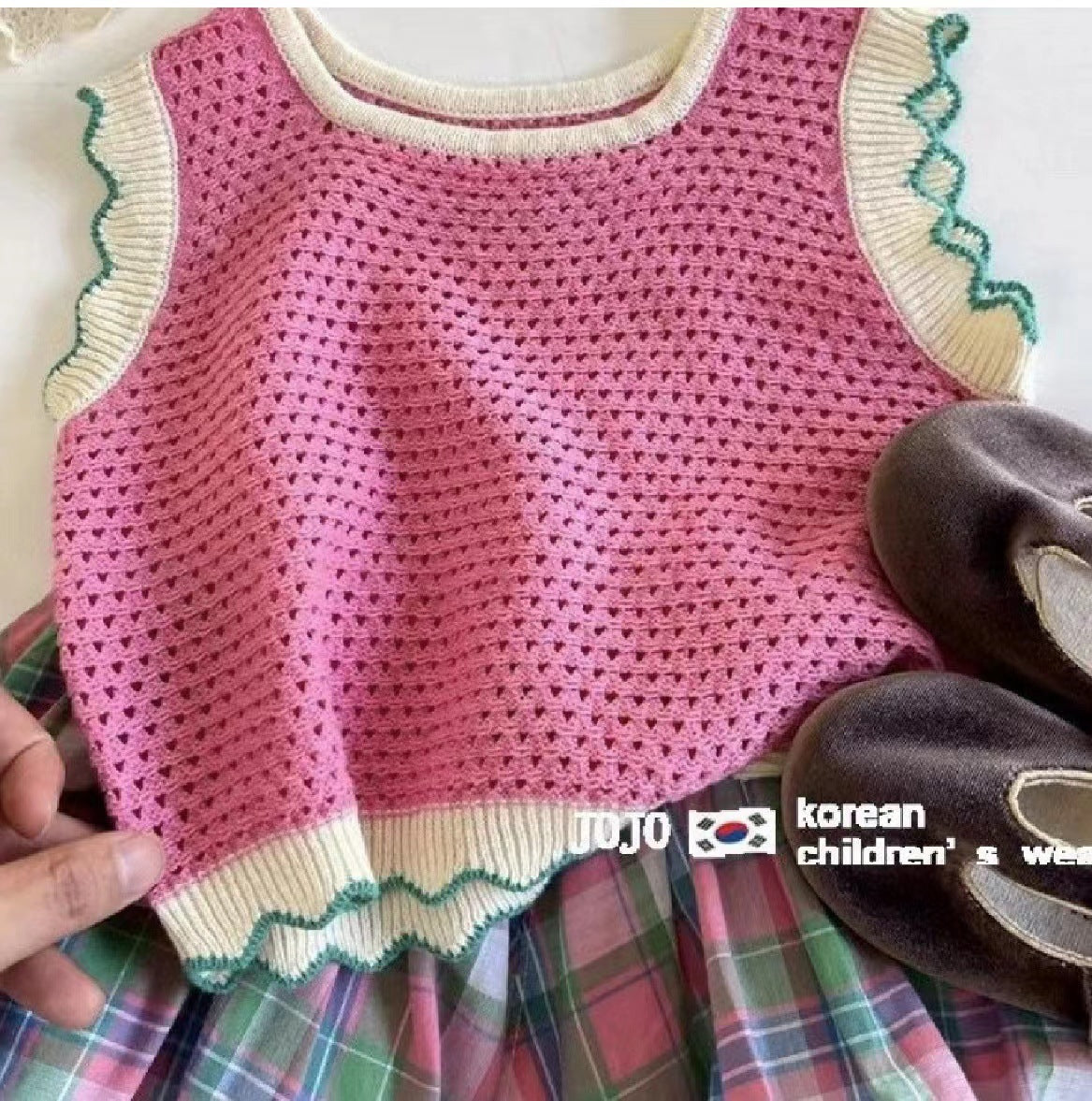Girl's Knitted Vest Plaid Bud-waisted Shorts Two-piece Set