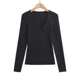 U-neck long sleeved top