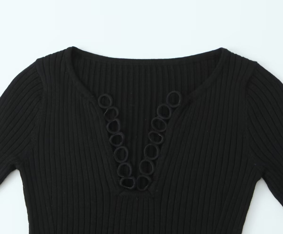 V-neck hollowed out elastic slim fit top